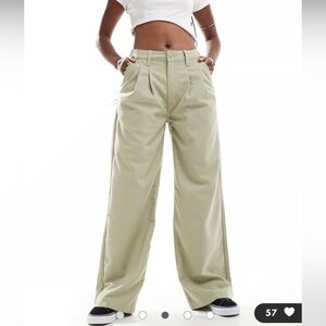 Vans Alder Relaxed Wide Leg High Rise Pleated Pants in tan- NWT size 34